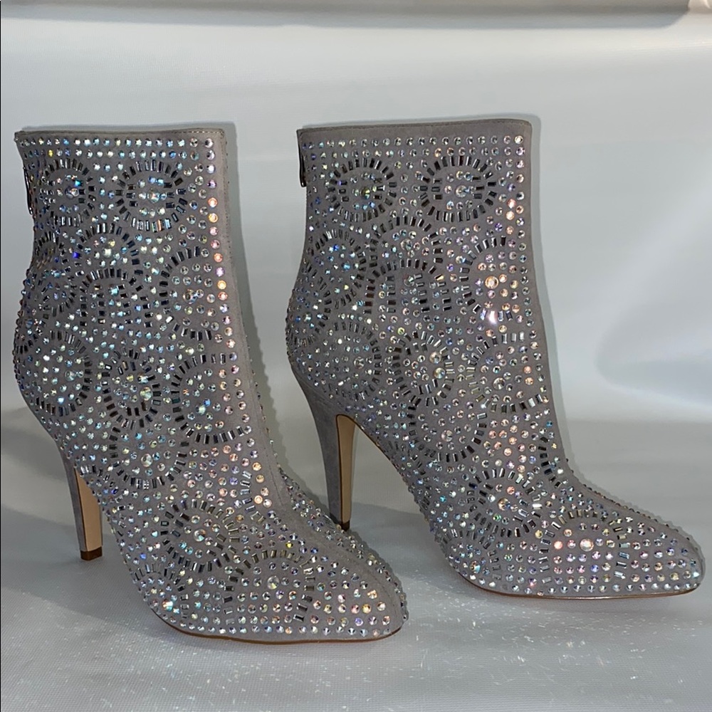 NWT Lauren Lorraine Gray Heeled Boots with Crystal Embellishments size 8.5
